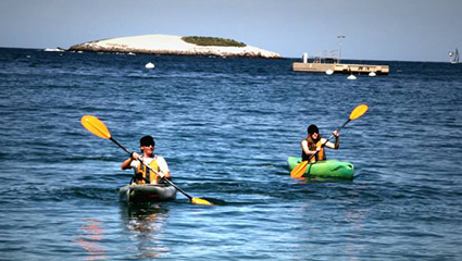 catalina-kayaks-425x240